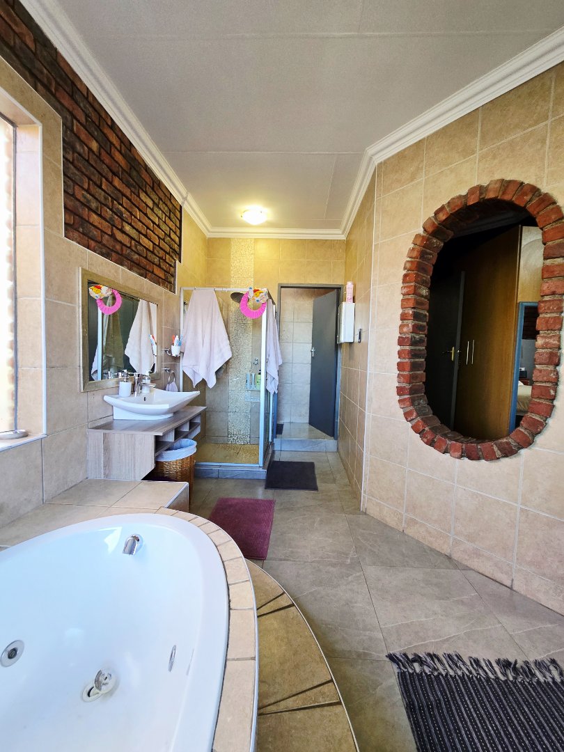  Bedroom Property for Sale in Doringkruin North West